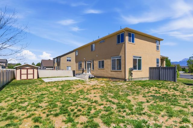 7715 N BRIDLEWAY RD, Eagle Mountain, UT 84005