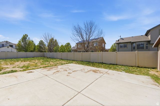 7715 N BRIDLEWAY RD, Eagle Mountain, UT 84005