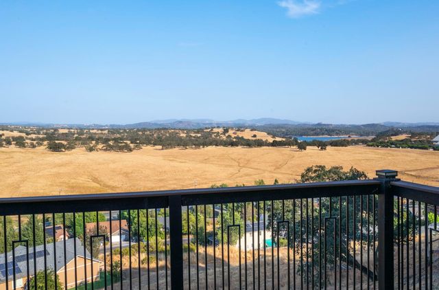 4155 Quail Hill Ct, Ione, CA 95640