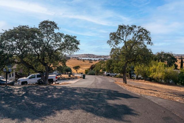 4155 Quail Hill Ct, Ione, CA 95640