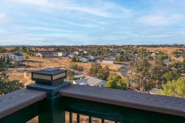 4155 Quail Hill Ct, Ione, CA 95640