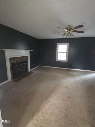 727 N Orange Street, Coats, NC 27521