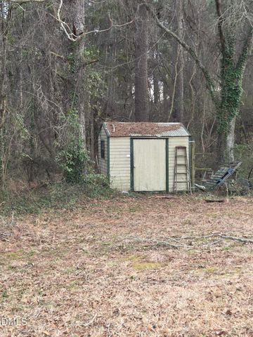 727 N Orange Street, Coats, NC 27521