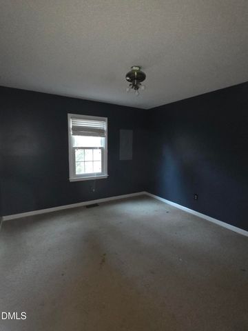 727 N Orange Street, Coats, NC 27521