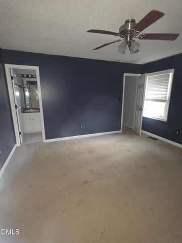 727 N Orange Street, Coats, NC 27521