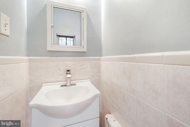 6712 6TH ST NW, Washington, DC 20012