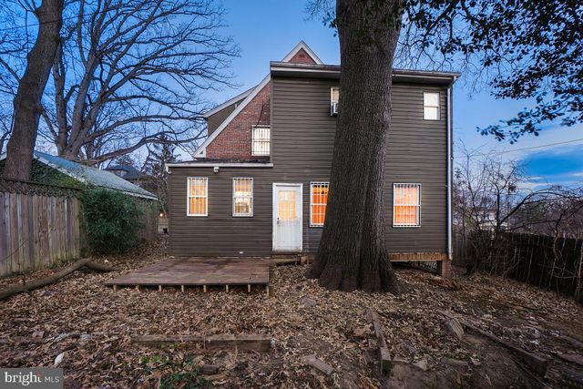 6712 6TH ST NW, Washington, DC 20012