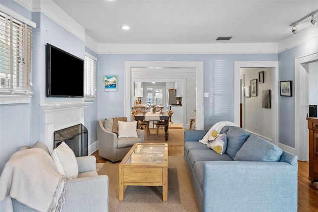 3009 W SAN RAFAEL STREET, Tampa, FL 33629