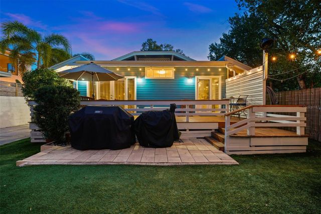 3009 W SAN RAFAEL STREET, Tampa, FL 33629