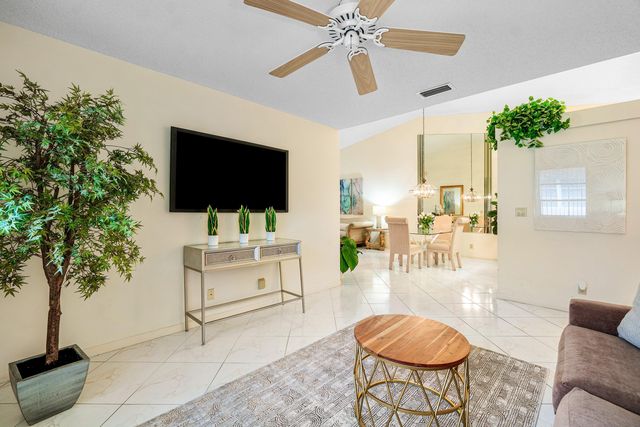 6123 Waldwick Circle, Delray Beach, FL 33484