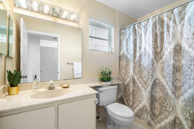 6123 Waldwick Circle, Delray Beach, FL 33484