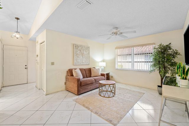 6123 Waldwick Circle, Delray Beach, FL 33484