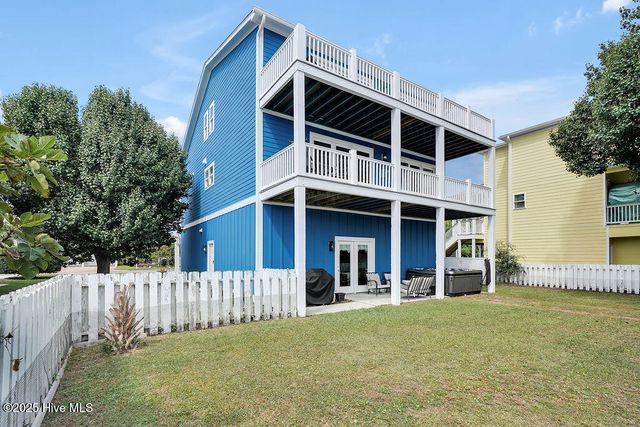 822 Cutter Court, Kure Beach, NC 28449