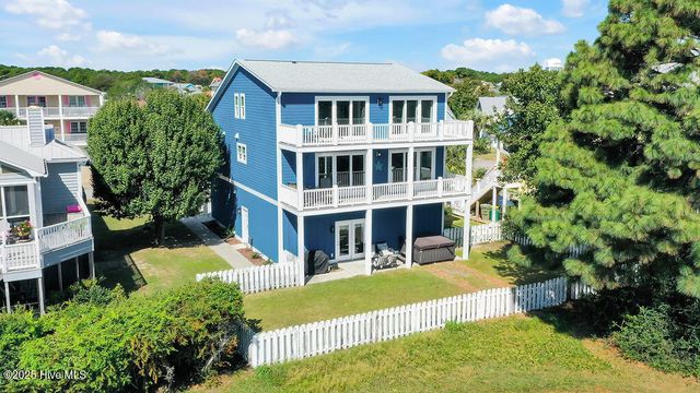 822 Cutter Court, Kure Beach, NC 28449