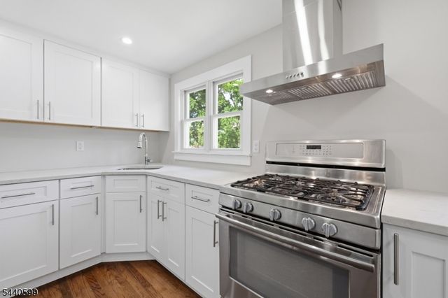 768 Birch Ave, New Milford Boro, NJ 07646