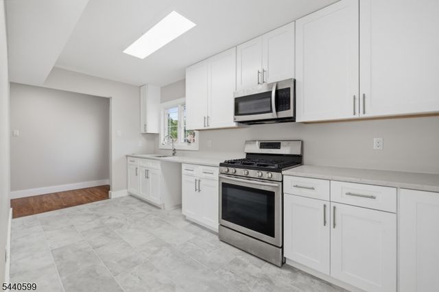 768 Birch Ave, New Milford Boro, NJ 07646