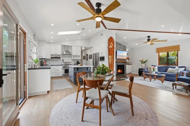 637 Sparta Drive A & B, Encinitas, CA 92024