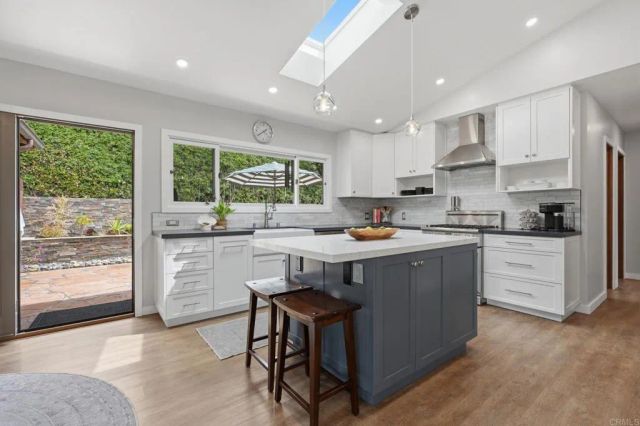 637 Sparta Drive A & B, Encinitas, CA 92024