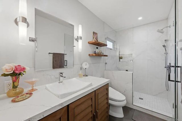 637 Sparta Drive A & B, Encinitas, CA 92024