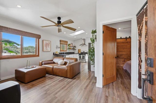 637 Sparta Drive A & B, Encinitas, CA 92024