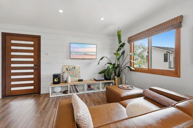 637 Sparta Drive A & B, Encinitas, CA 92024