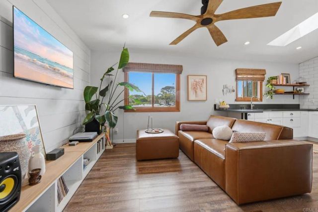 637 Sparta Drive A & B, Encinitas, CA 92024