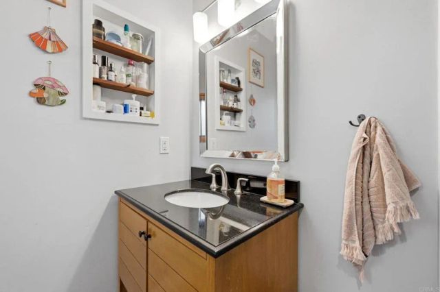 637 Sparta Drive A & B, Encinitas, CA 92024