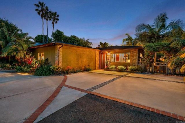 637 Sparta Drive A & B, Encinitas, CA 92024