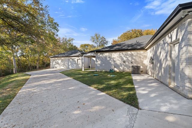 6520 Shoreline Drive, Little Elm, TX 75068