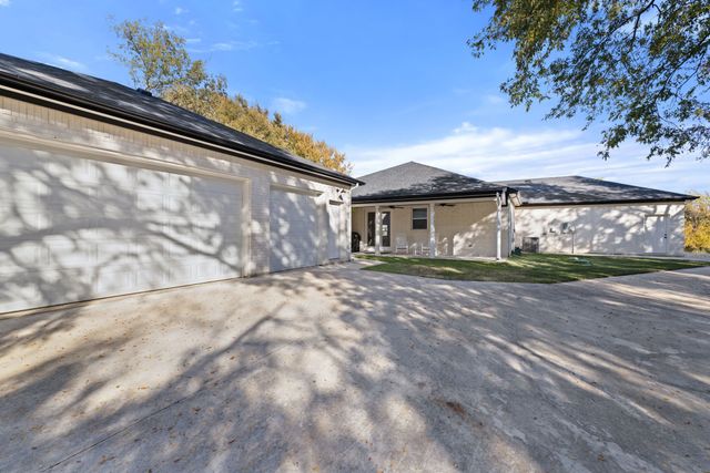 6520 Shoreline Drive, Little Elm, TX 75068