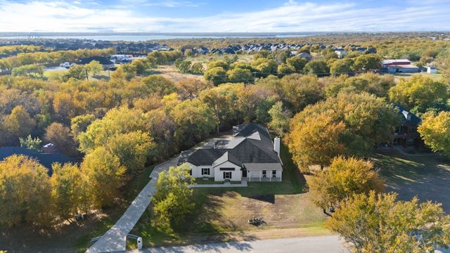 6520 Shoreline Drive, Little Elm, TX 75068