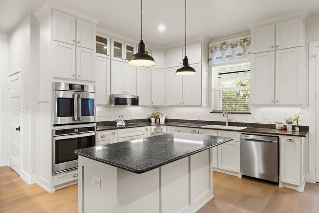 6520 Shoreline Drive, Little Elm, TX 75068