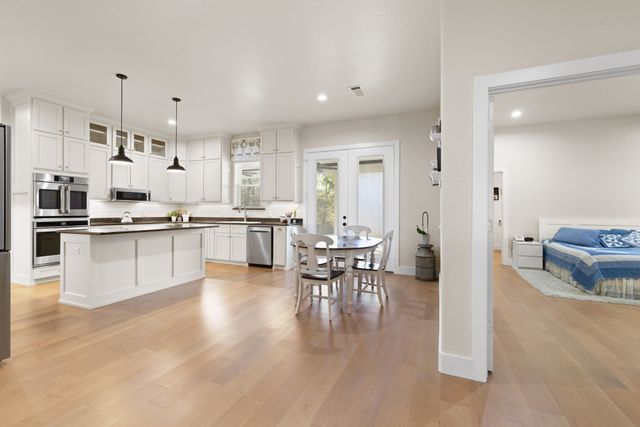 6520 Shoreline Drive, Little Elm, TX 75068