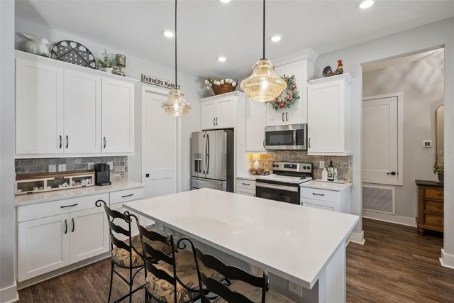 491 W DELAWARE AVENUE, Lake Helen, FL 32744
