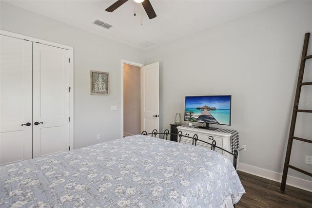 491 W DELAWARE AVENUE, Lake Helen, FL 32744