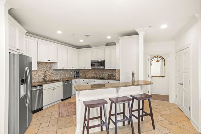 110 31st Ave N Apt 303, Nashville, TN 37203