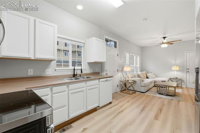 1464 Bergen Rock Street, Castle Rock, CO 80109