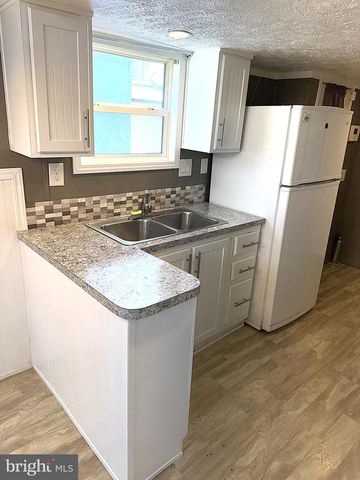 56 3RD ST, Lothian, MD 20711