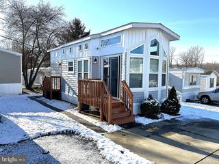 56 3RD ST, Lothian, MD 20711