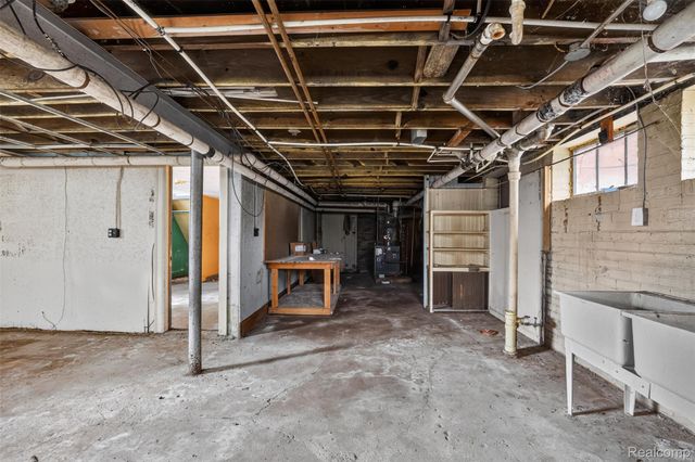 5572 Kensington Avenue, Detroit, MI 48224