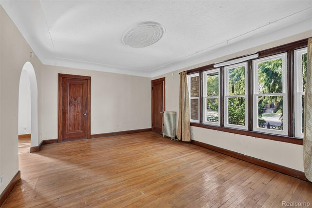 5572 Kensington Avenue, Detroit, MI 48224