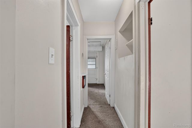 5572 Kensington Avenue, Detroit, MI 48224