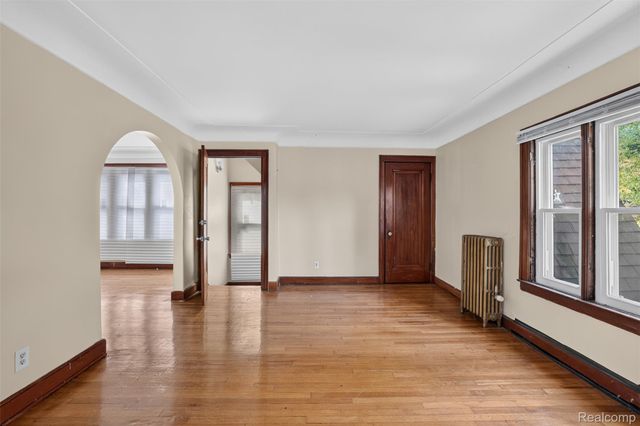 5572 Kensington Avenue, Detroit, MI 48224