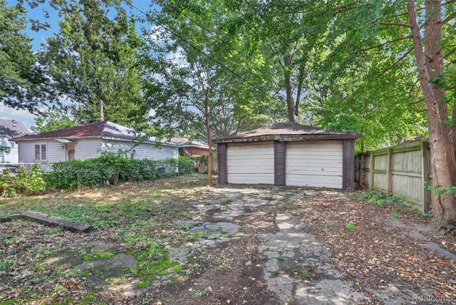 5572 Kensington Avenue, Detroit, MI 48224