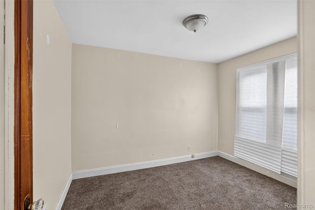 5572 Kensington Avenue, Detroit, MI 48224