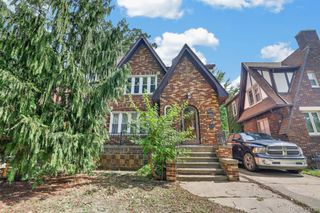 5572 Kensington Avenue, Detroit, MI 48224