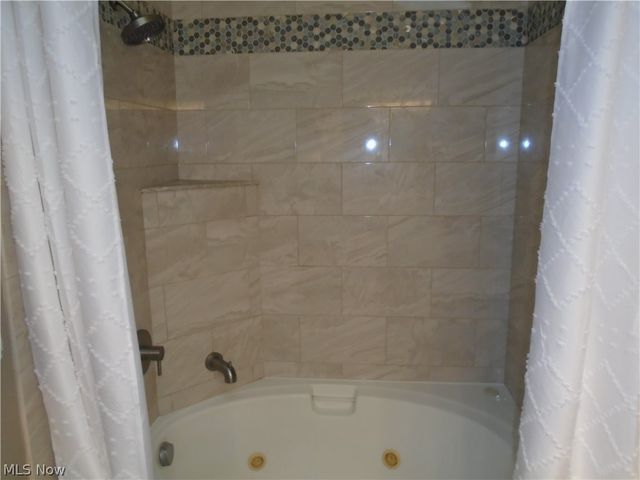 4062 Saint Andrews Court 1, Canfield, OH 44406