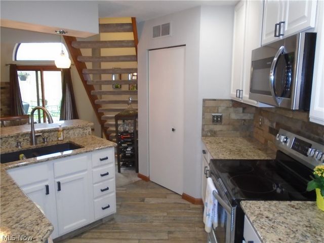 4062 Saint Andrews Court 1, Canfield, OH 44406