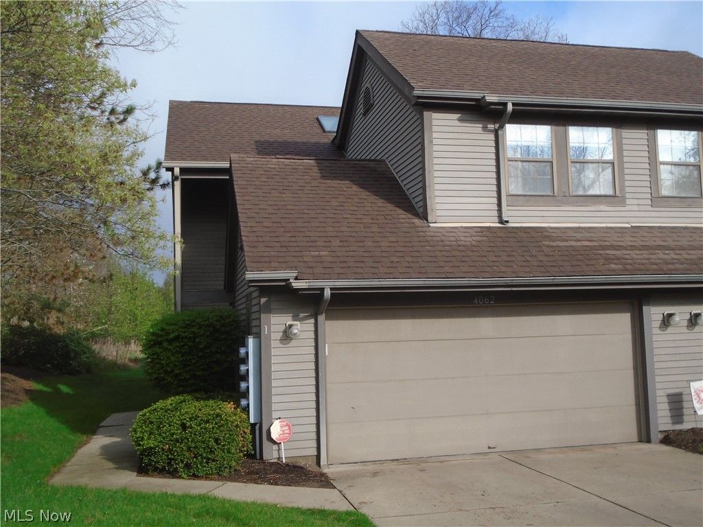 4062 Saint Andrews Court 1, Canfield, OH 44406