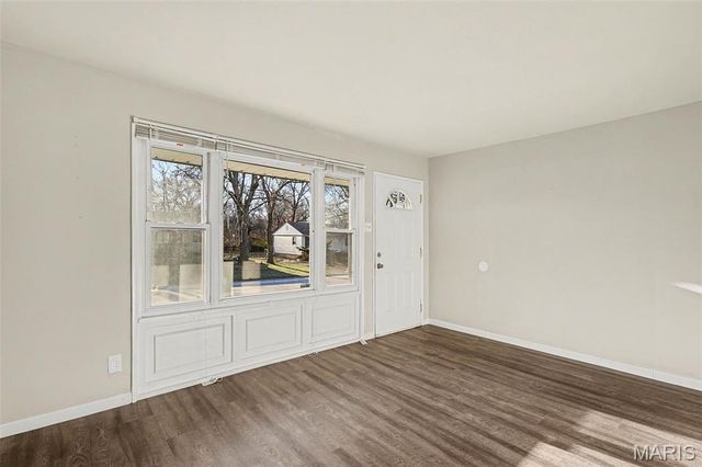 1711 Nemnich Avenue, St Louis, MO 63136